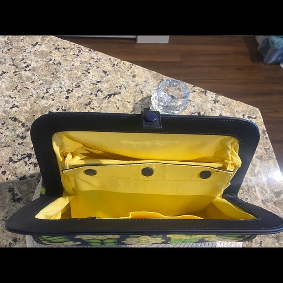 Petunia Pickle Bottom Diaper Pad Purse - Picture 12 of 12